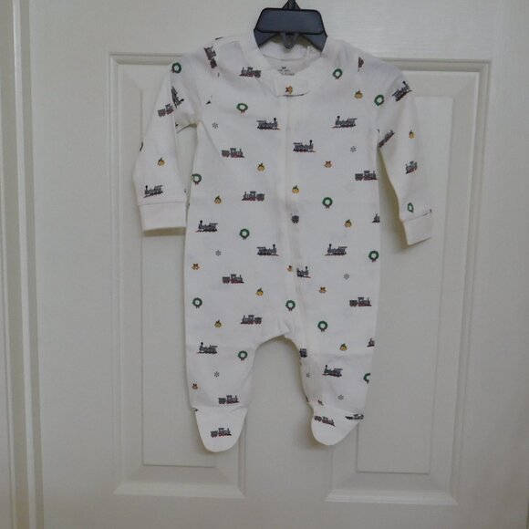 NWT Petite Plume Arctic Express Train Wreath Print Footie Pajamas sz 3-6 Months - Picture 1 of 1